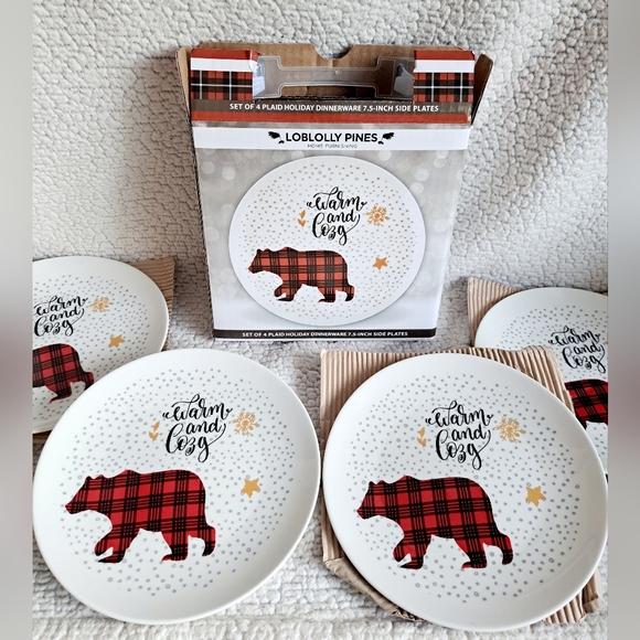 Set of 4 Loblolly Pines Plaid Holiday 7.5 in Side Plates - Picture 1 of 6